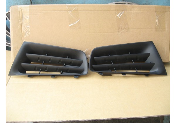 Решітка радіатора, комплект Renault Megane II, 06-09, 7701476893